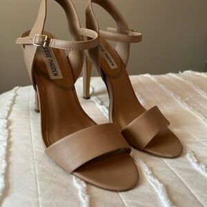 Steve Madden Nude Heels